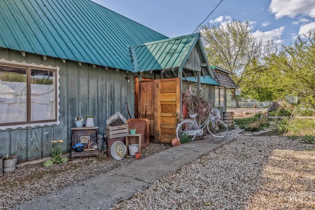 $289,000 | 303 Illinois Avenue, Council, ID 83612
