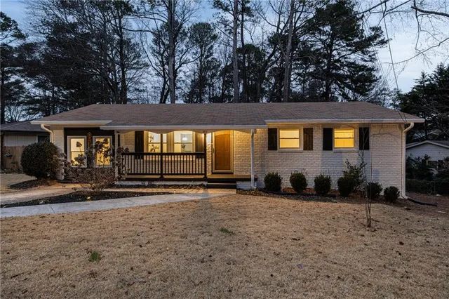 $385,000 | 811 Cinderella Way, Decatur, GA 30033