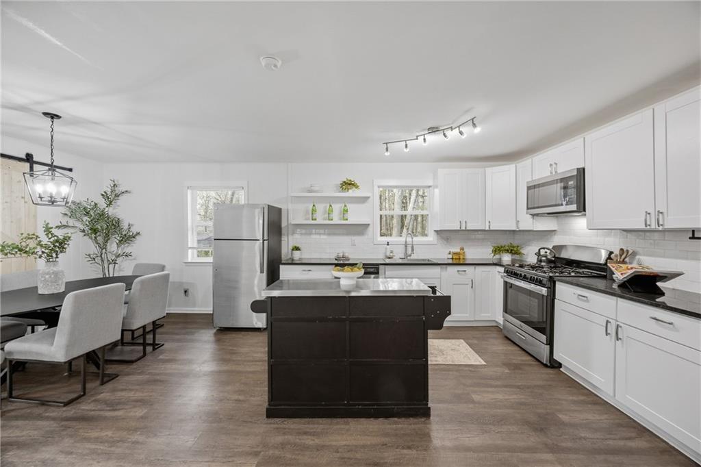 811 Cinderella Way Decatur, GA 30033 - Photo 13 of 35