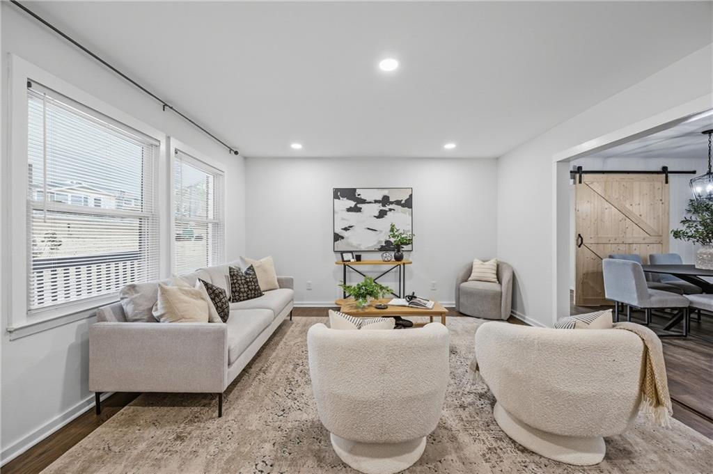 811 Cinderella Way Decatur, GA 30033 - Photo 9 of 35