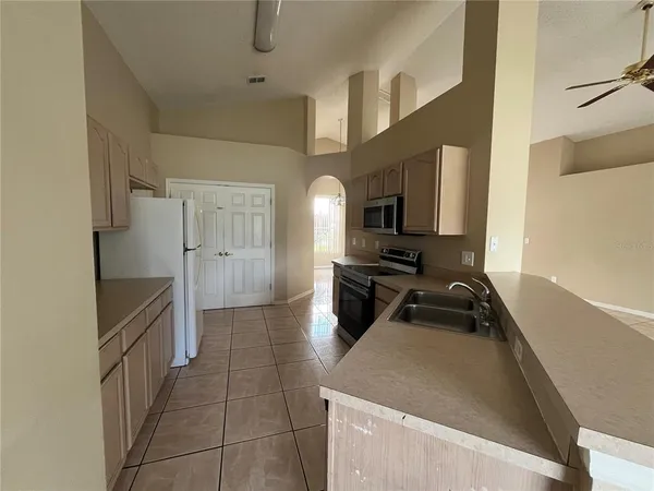 $2,395 | 4904 Zion Drive, St. Cloud, FL 34772
