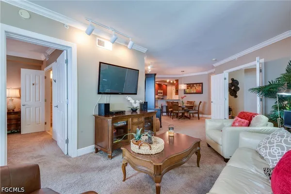 $2,050 | 2825 Palm Beach Boulevard, Unit 219, Fort Myers, FL 33916