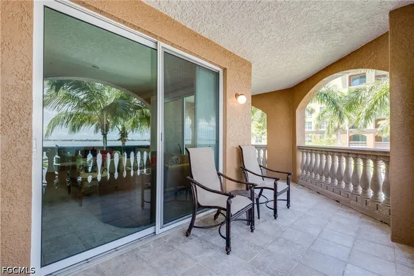 $2,050 | 2825 Palm Beach Boulevard, Unit 219, Fort Myers, FL 33916