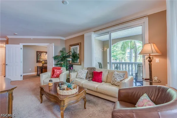 $2,050 | 2825 Palm Beach Boulevard, Unit 219, Fort Myers, FL 33916
