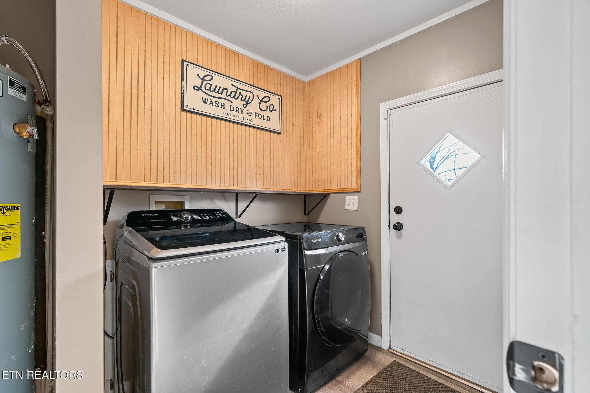 219 North Lowe Road Crossville, TN 38571 - Photo 22 of 34 a utility room with dryer and washer