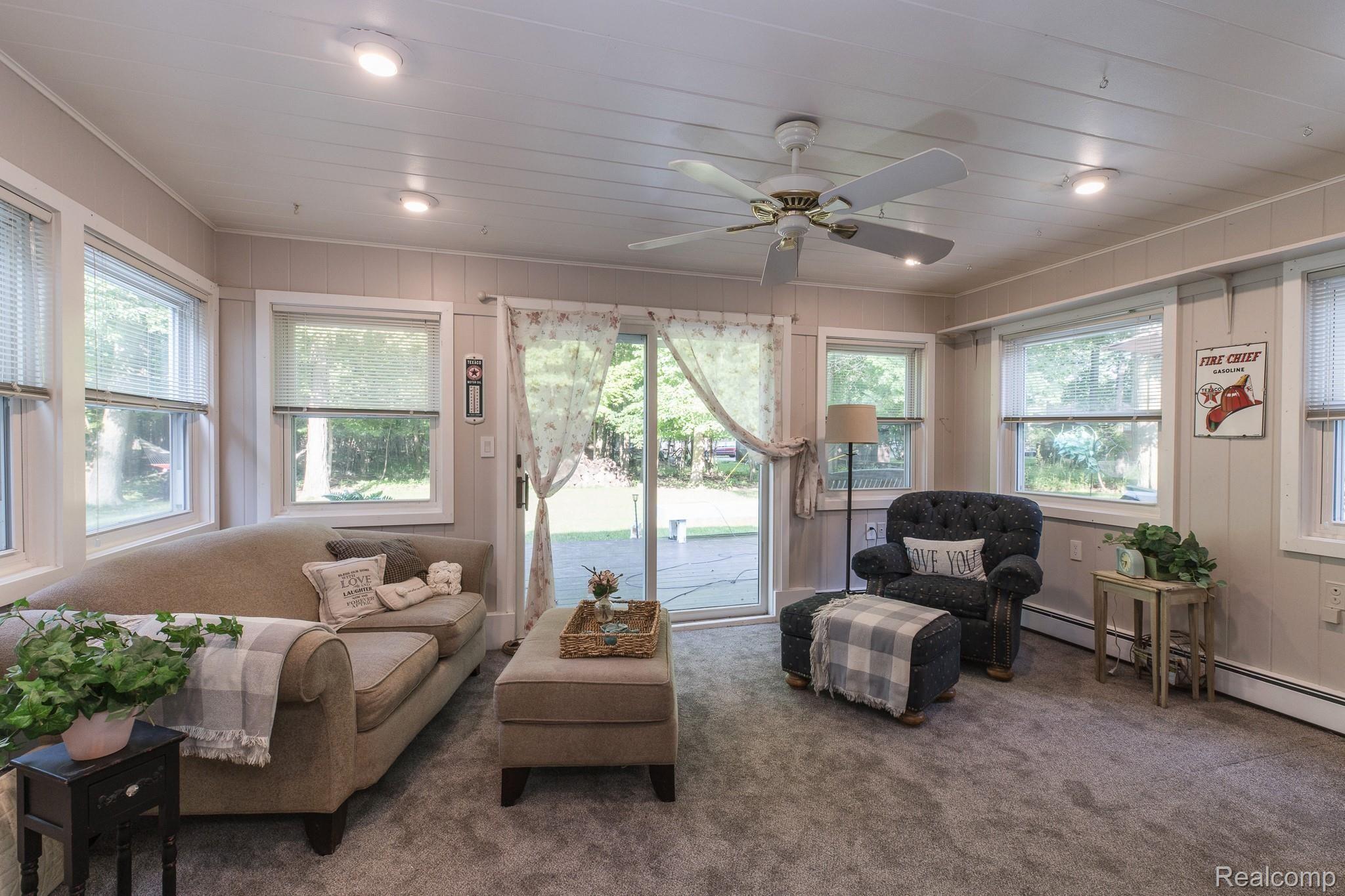 8710 Ferry Road Grosse Ile, MI 48138 - Photo 10 of 12 8710Ferry-41.jpg