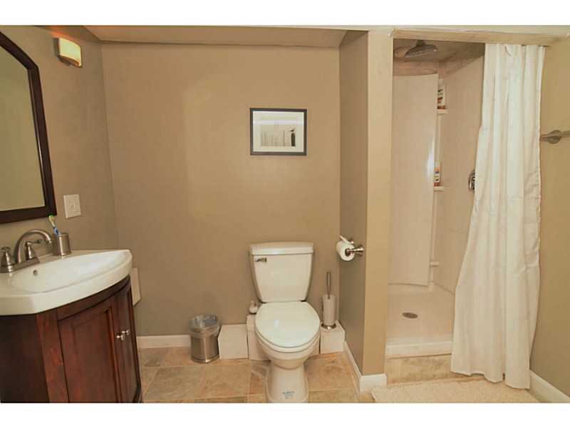 236 Old Forge Road, Unit 9 Warwick, RI 02818 - Photo 16 of 20 Bathroom.