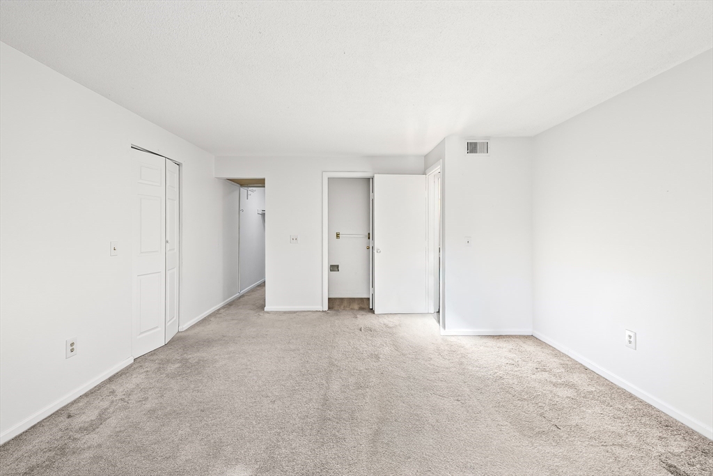 8 Shadowbrook Lane, Unit 39 Milford, MA 01757 - Photo 15 of 31