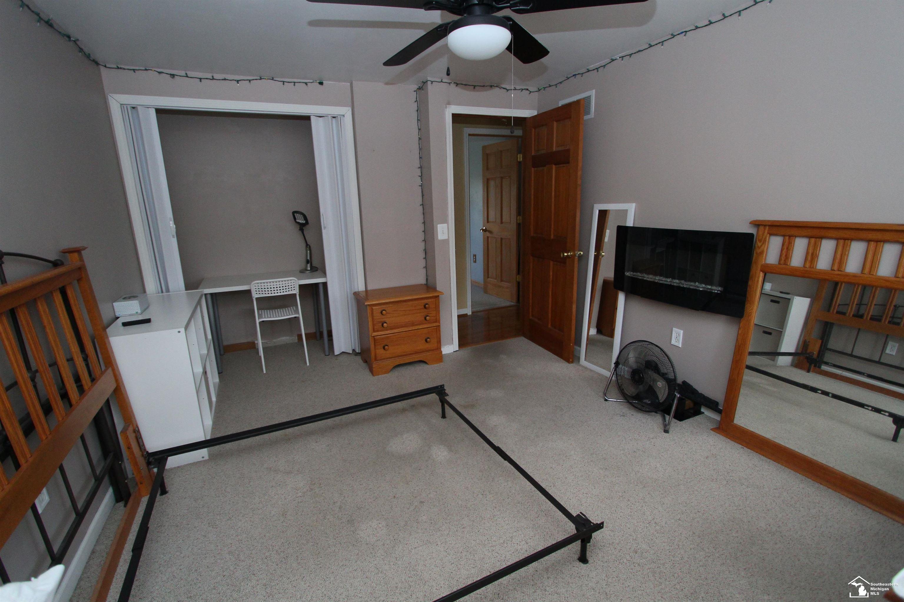 24780 Timber Ridge Trail Flat Rock, MI 48134 - Photo 19 of 32 50085838-18.JPG