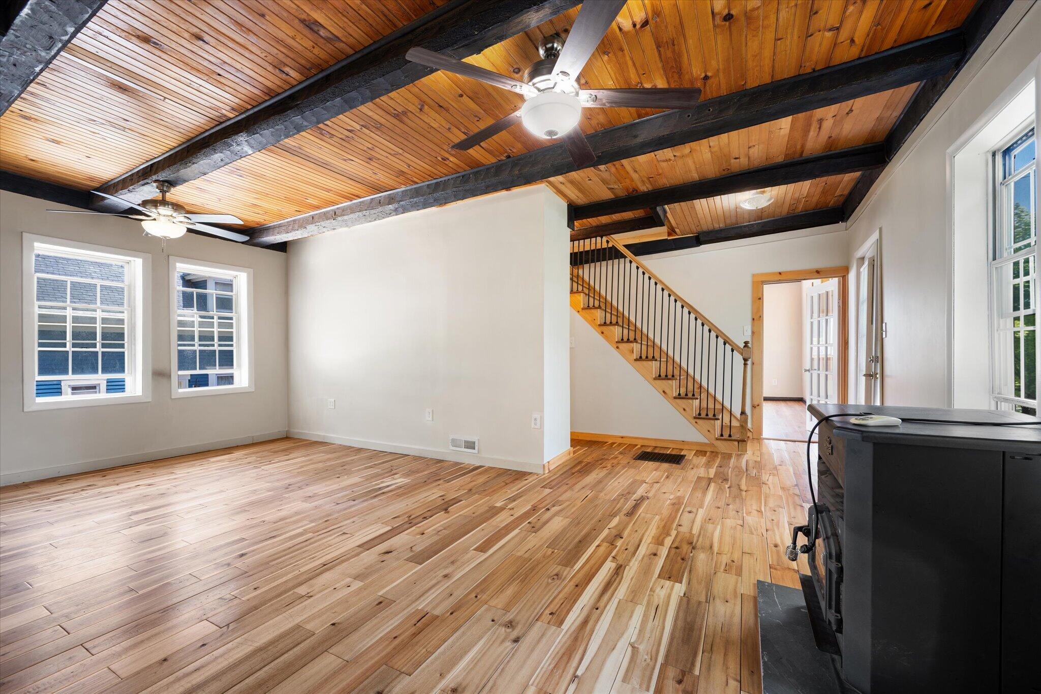 137 Main Street Winterport, ME 04496 - Photo 17 of 57 Living Room