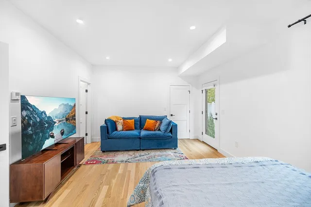 $1,309,900 | 25 Tolman Street, Unit 2, Waltham, MA 02453