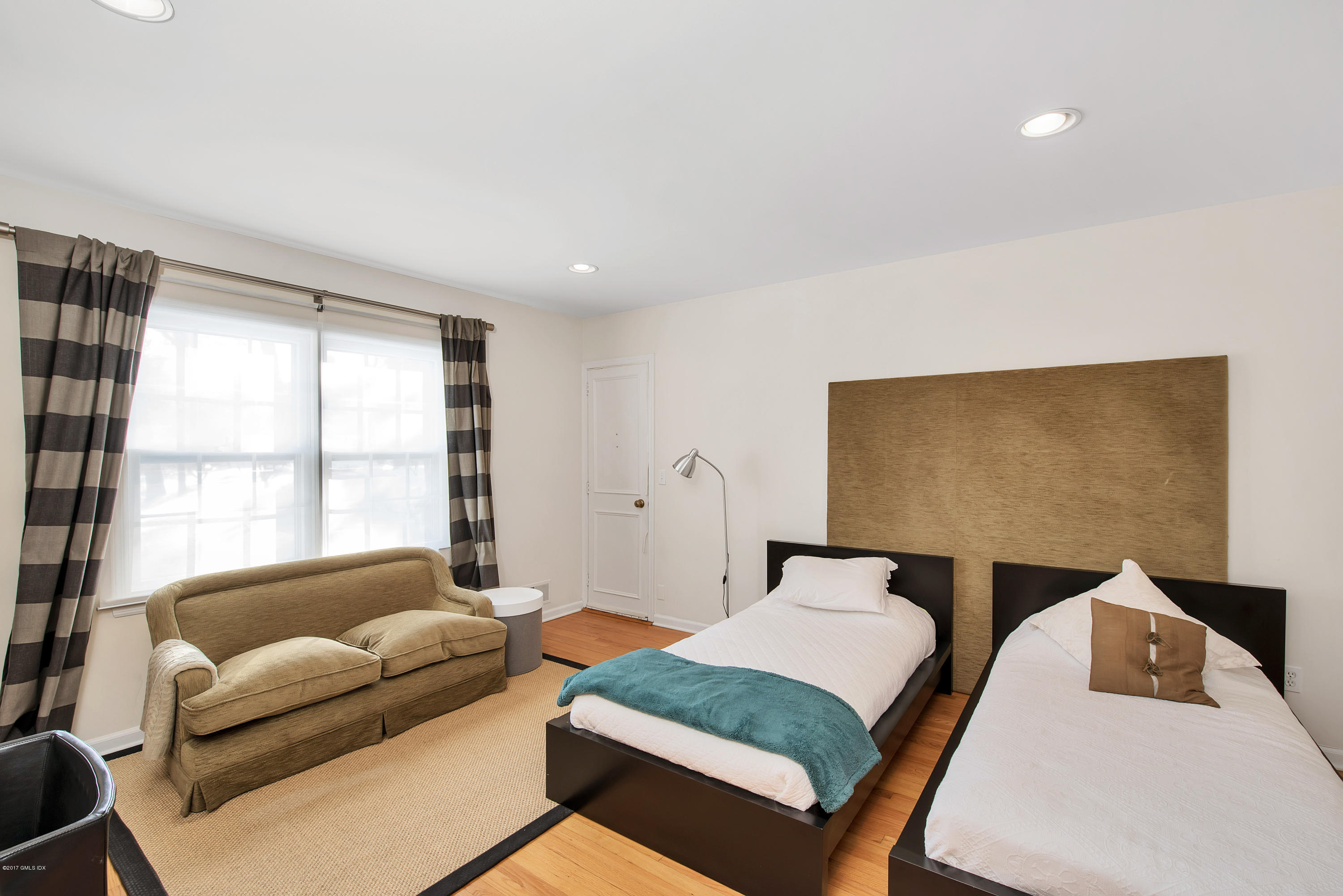 109 Dingletown Road Greenwich, CT 06830 - Photo 21 of 27 First floor master bedroom sitting area