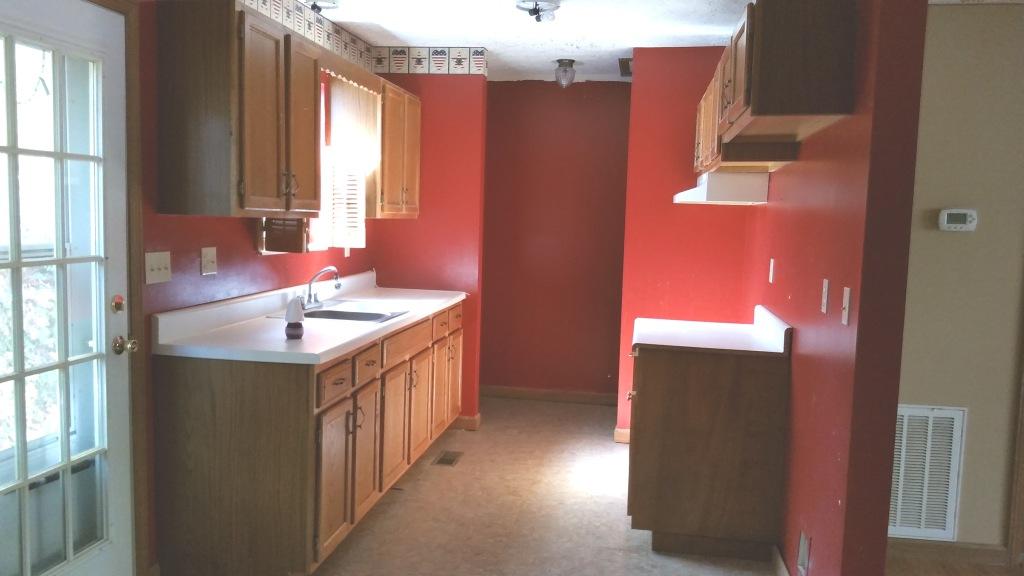 807 Wilson Road Oliver Springs, TN 37840 - Photo 3 of 12 Kitchen
