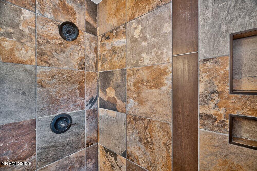 2291 Empire Road Reno, NV 89521 - Photo 21 of 40 masterbath2