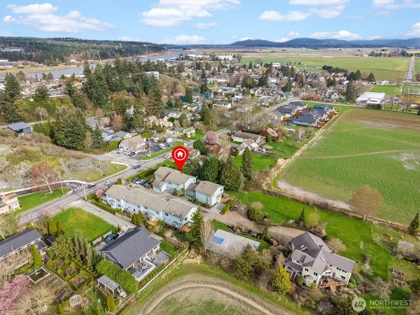 $575,000 | 705 Finley Lane, Unit N2, La Conner, WA 98257