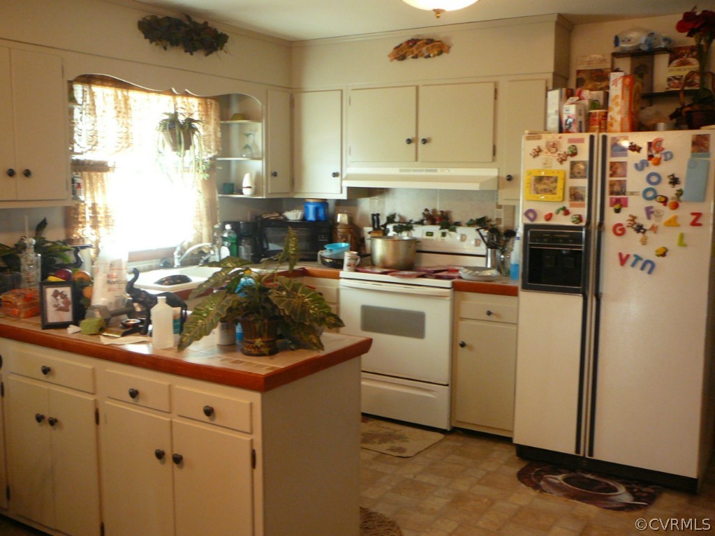 22464 Cabin Point Road Disputanta, VA 23842 - Photo 6 of 11 Gallery Image 6