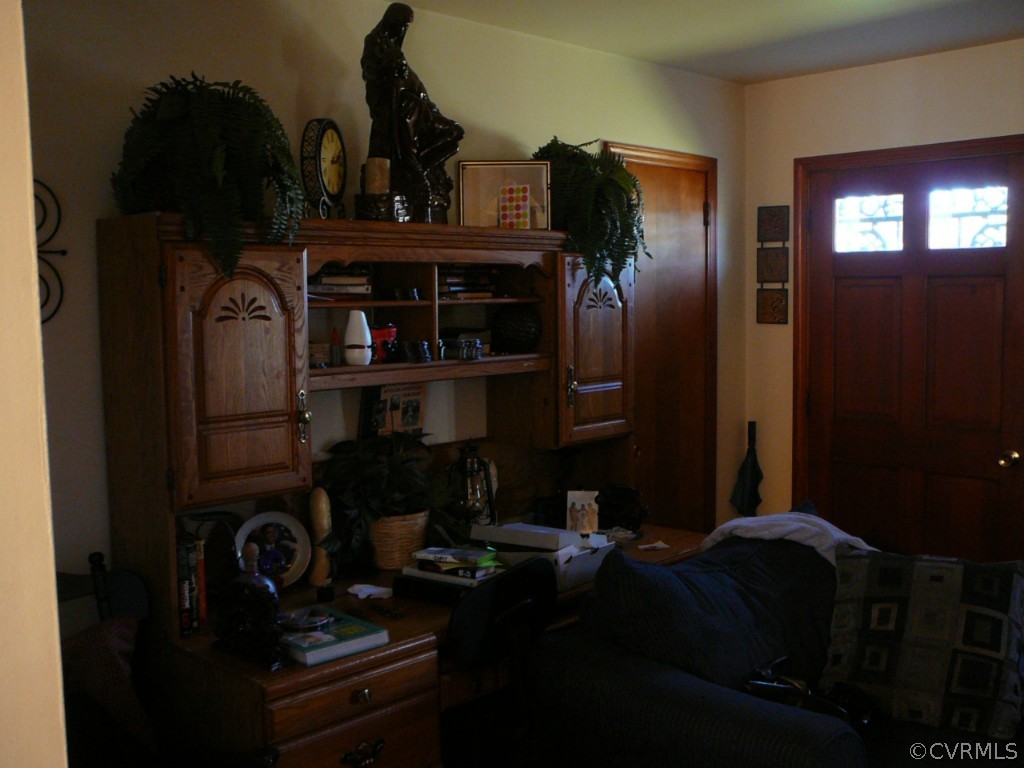 22464 Cabin Point Road Disputanta, VA 23842 - Photo 9 of 11 Gallery Image 9