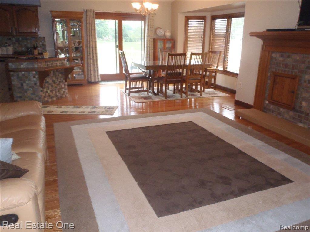 3423 Wynns Mill Road Metamora, MI 48455 - Photo 3 of 17 Living Rm 1