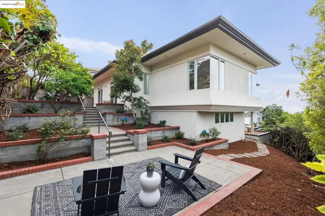 $1,995,000 | 14 Contra Costa Place, Oakland, CA 94618