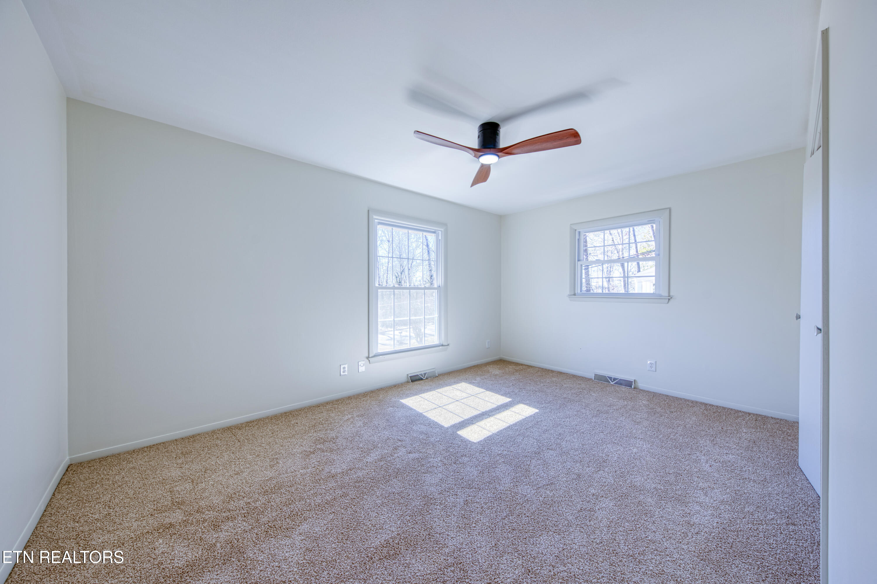 108 Canterbury Road Oak Ridge, TN 37830 - Photo 16 of 31 0H3A0860_6