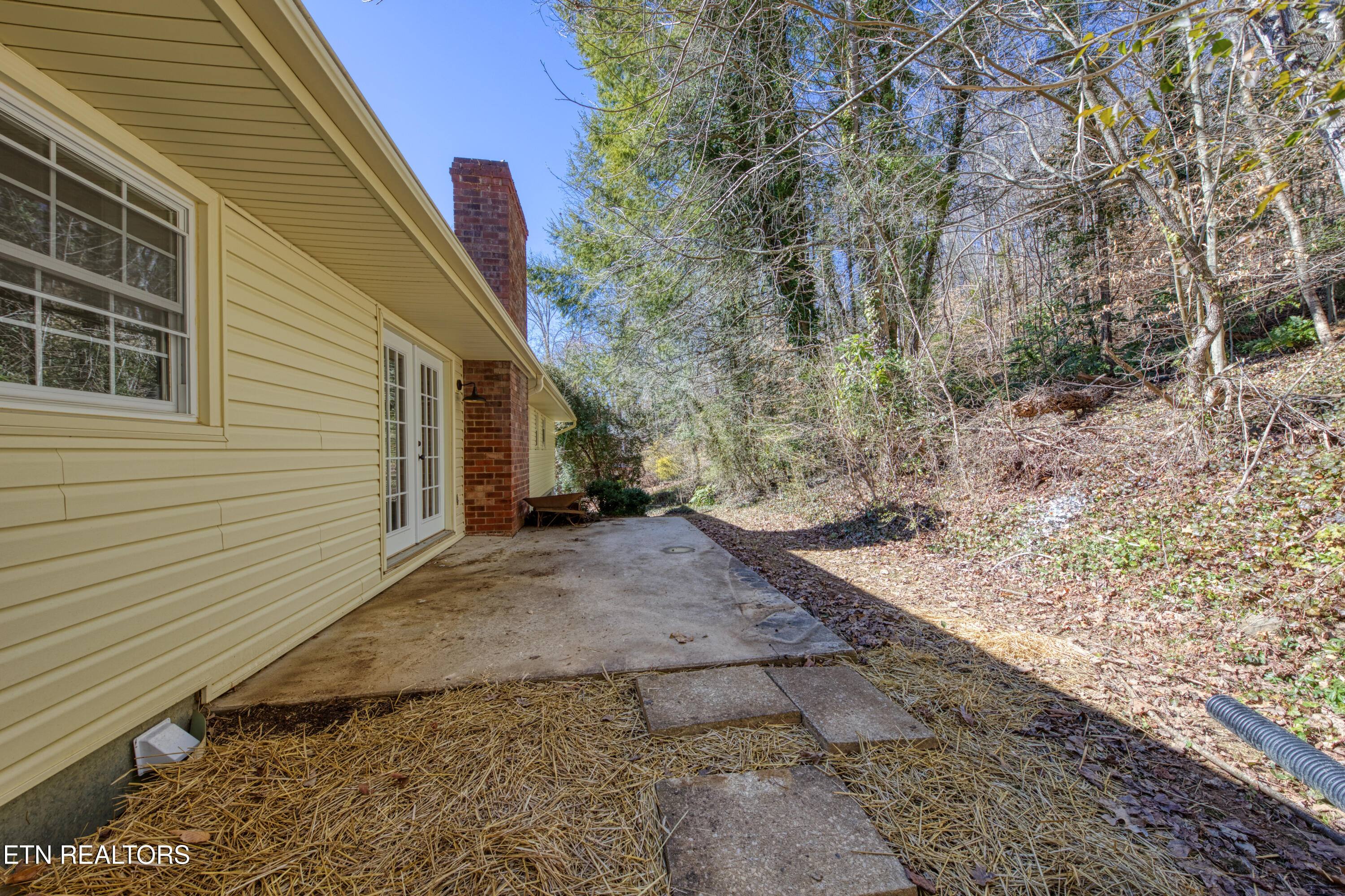 108 Canterbury Road Oak Ridge, TN 37830 - Photo 30 of 31 0H3A0928_27