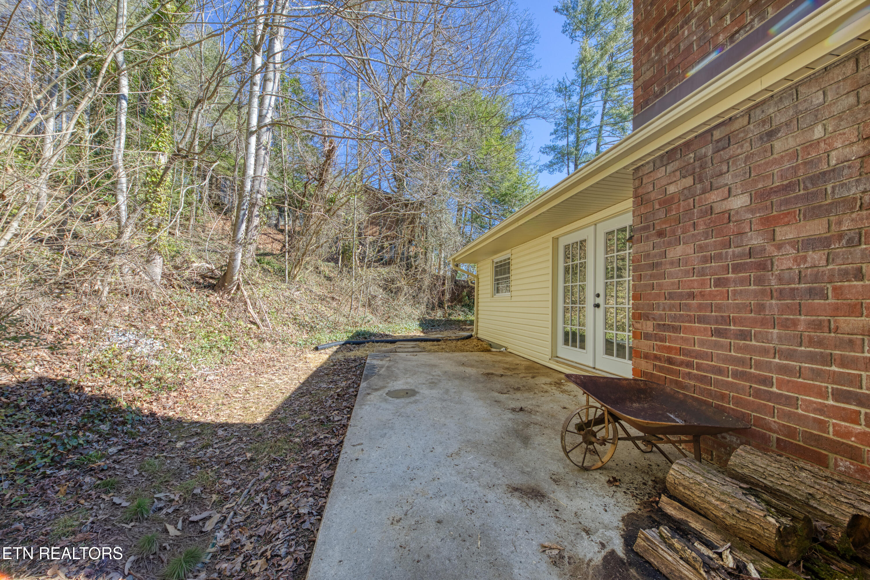 108 Canterbury Road Oak Ridge, TN 37830 - Photo 31 of 31 0H3A0931_28