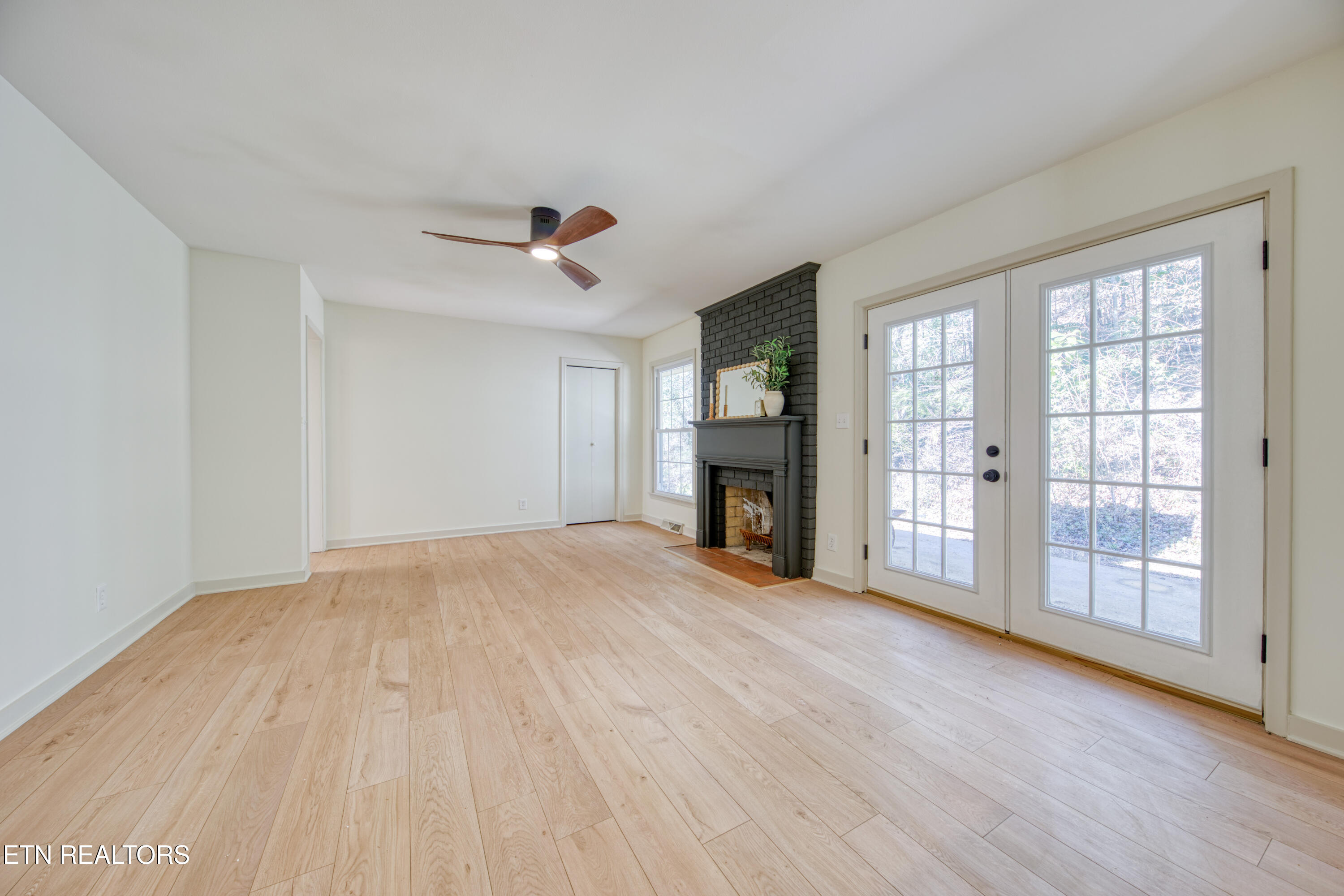 108 Canterbury Road Oak Ridge, TN 37830 - Photo 10 of 31 0H3A0899_18