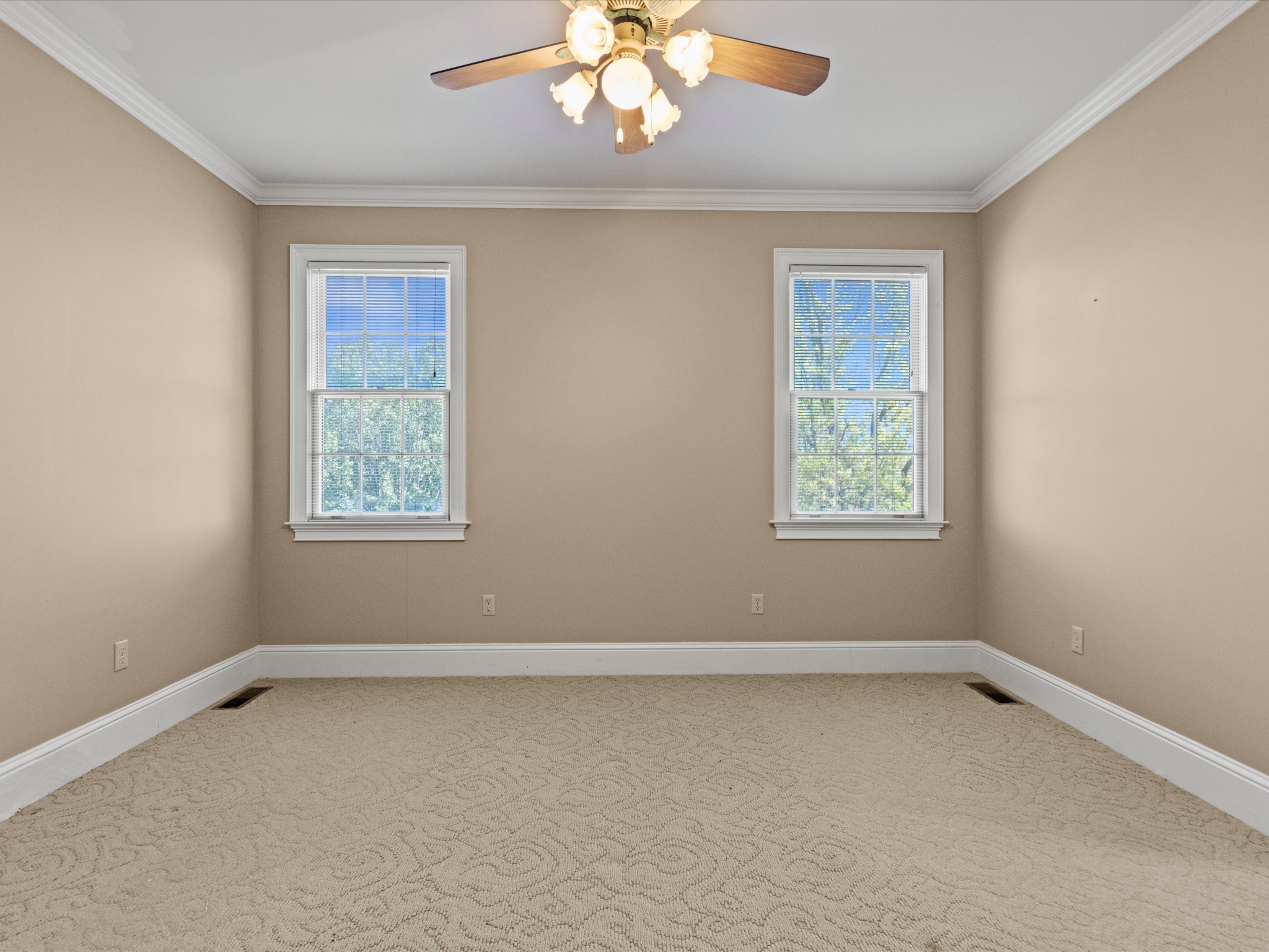 954 Molino Road Taft, TN 38488 - Photo 29 of 64 an empty room with a window