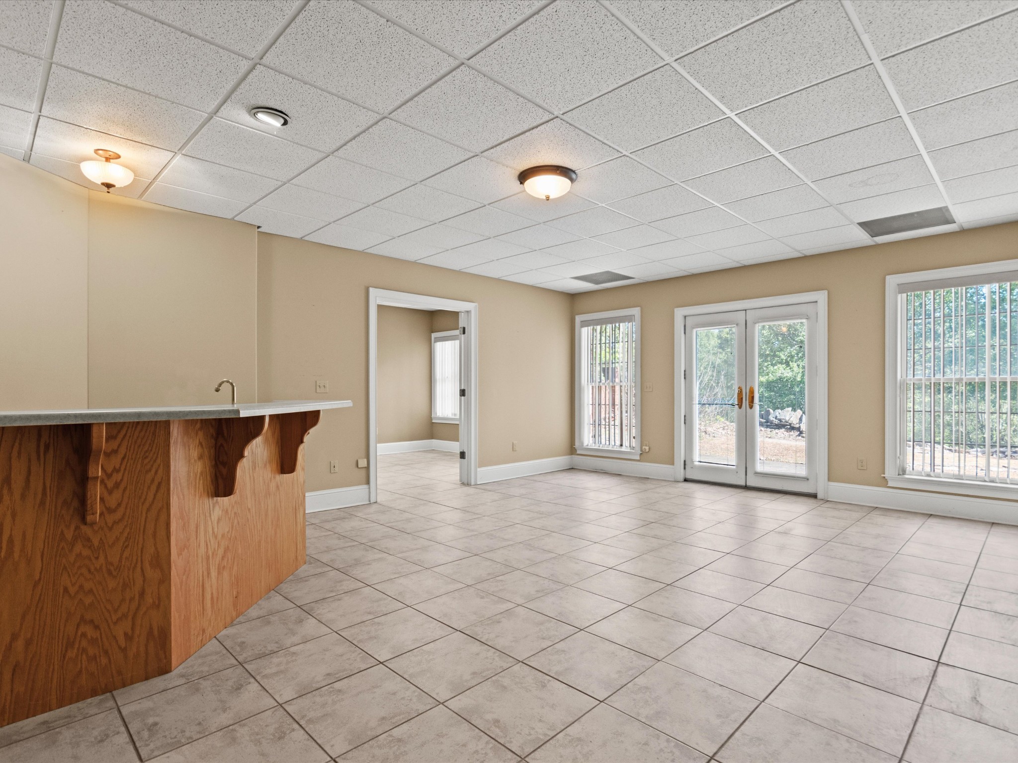 954 Molino Road Taft, TN 38488 - Photo 38 of 64 a view of an empty room and window
