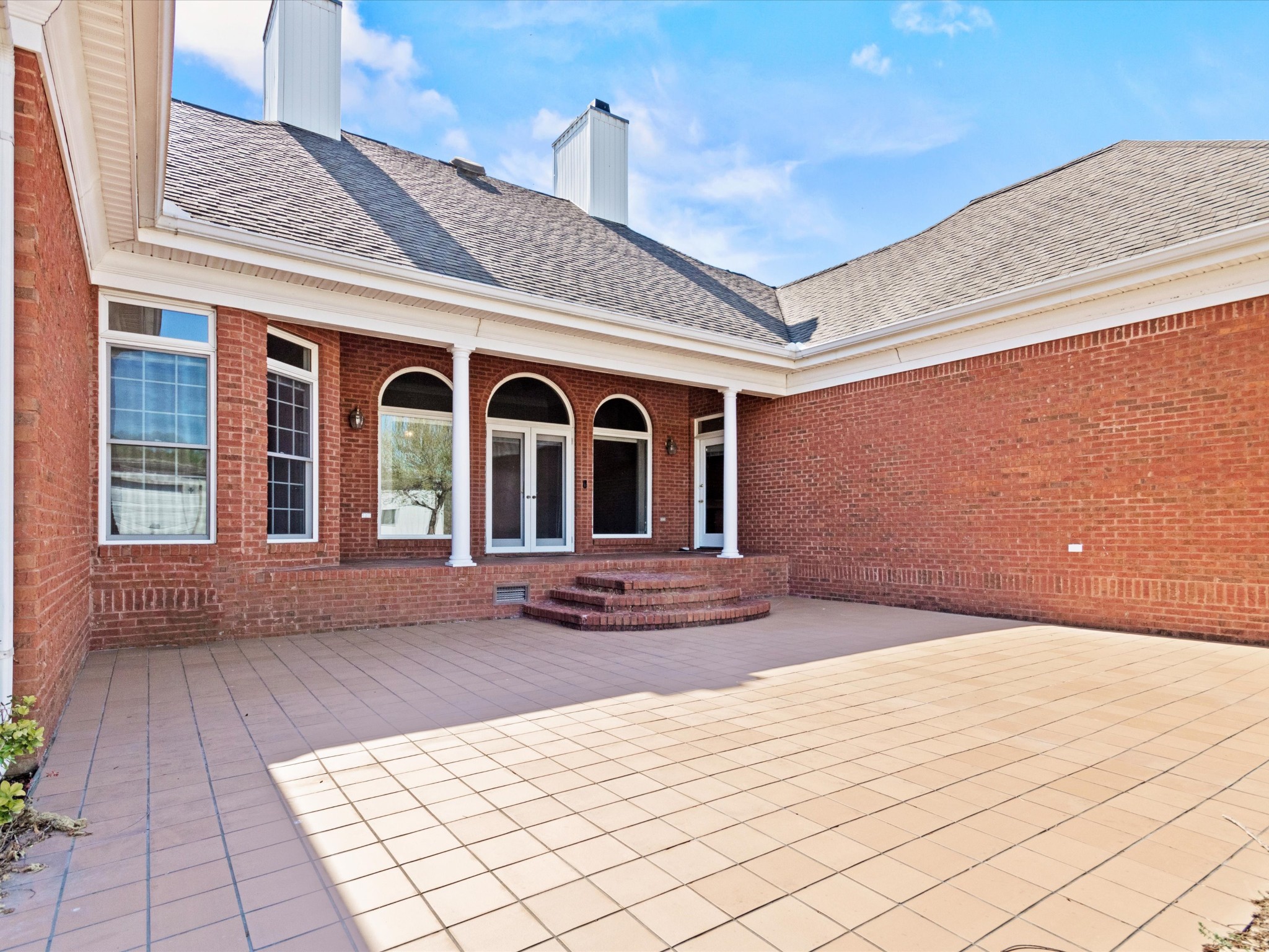 954 Molino Road Taft, TN 38488 - Photo 47 of 64 a view of a lounge chairs in the porch