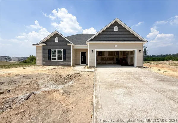 $315,999 | 322 Ashley Hts Drive, Aberdeen, NC 28315