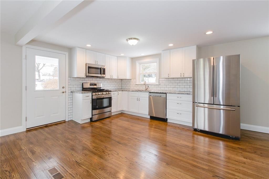 47-rear Ewing Road McKees Rocks, PA 15136 - Photo 6 of 25