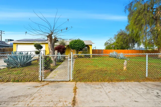 $209,900 | 11404 Grant Street, Armona, CA 93202