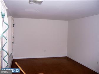 113 Meadowlark Road Stratford, NJ 08084 - Photo 3 of 12