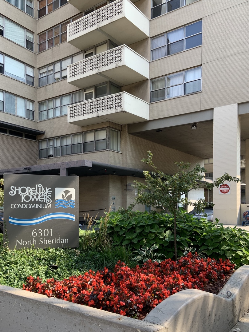 6301 North Sheridan Road, Unit 6L Chicago, IL 60660 - Photo 1 of 21 a front view of a building