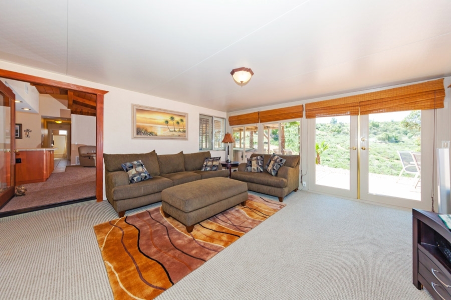 9276 High Rise Way Santee, CA 92071 - Photo 7 of 24 Permitted Family room has panoramic views with the wrap-around windows!