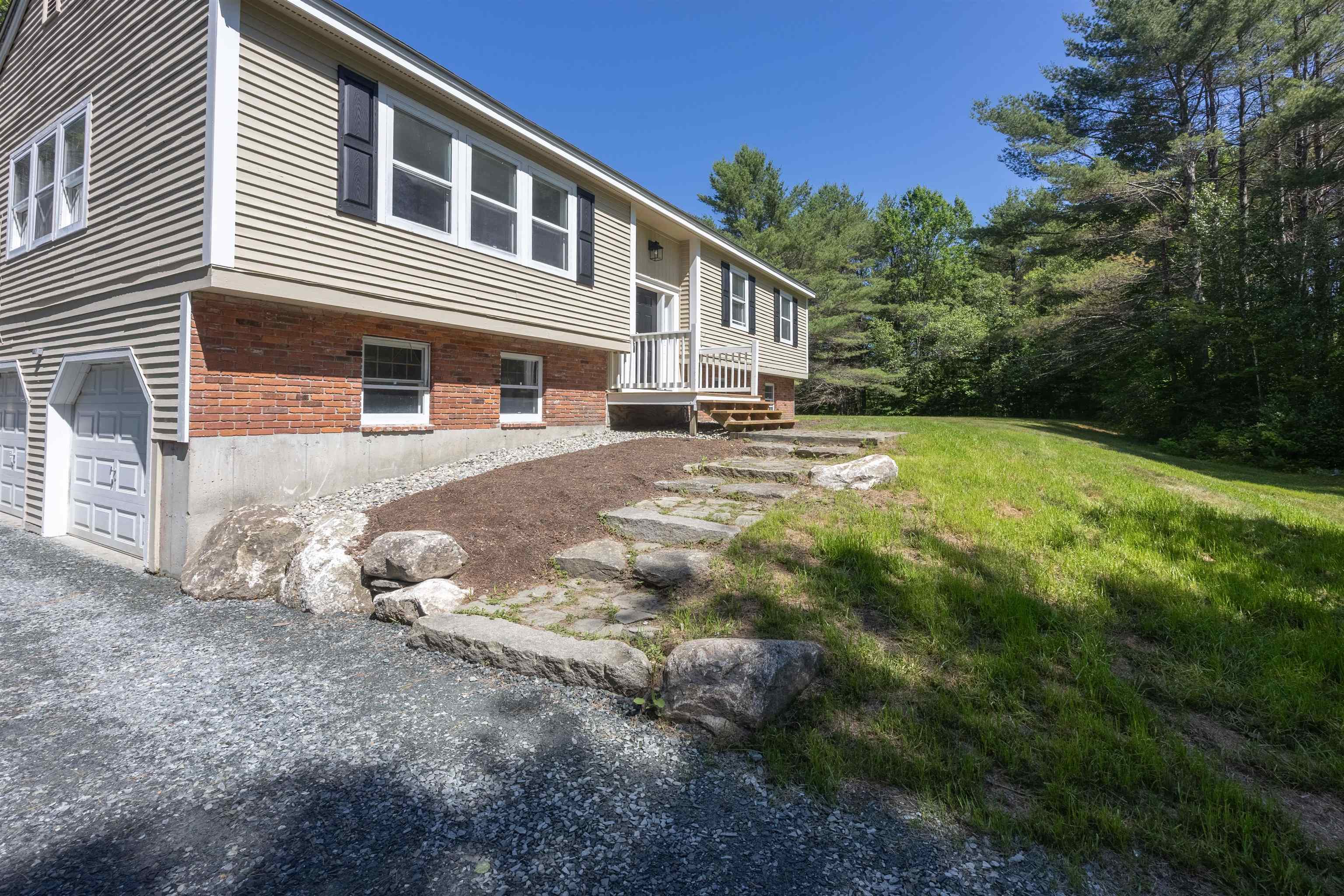 304 Kearsarge Valley Road North Sutton, NH 03260 - Photo 32 of 45