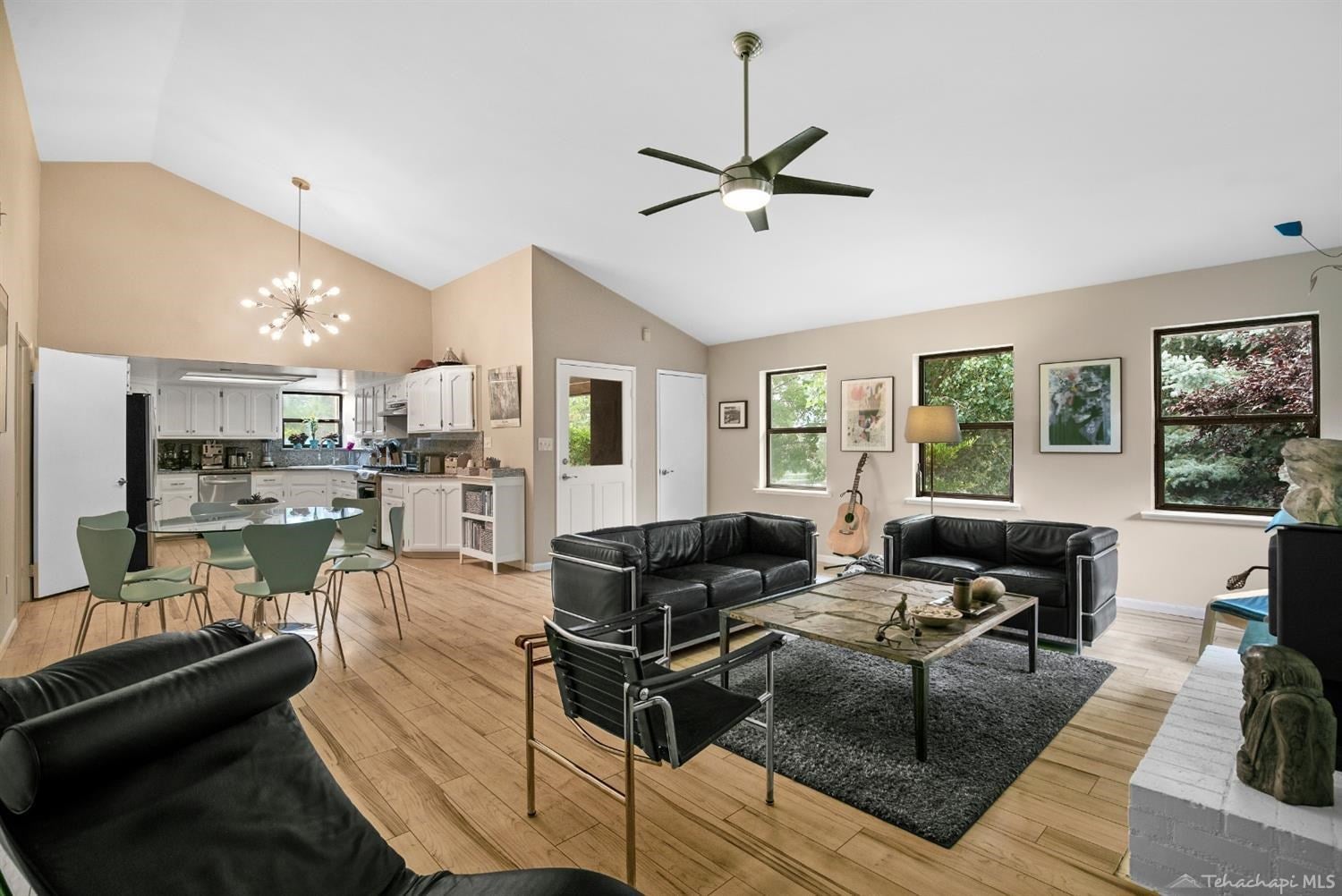 25751 Cumberland Road Tehachapi, CA 93561 - Photo 13 of 49 Gallery Image 13
