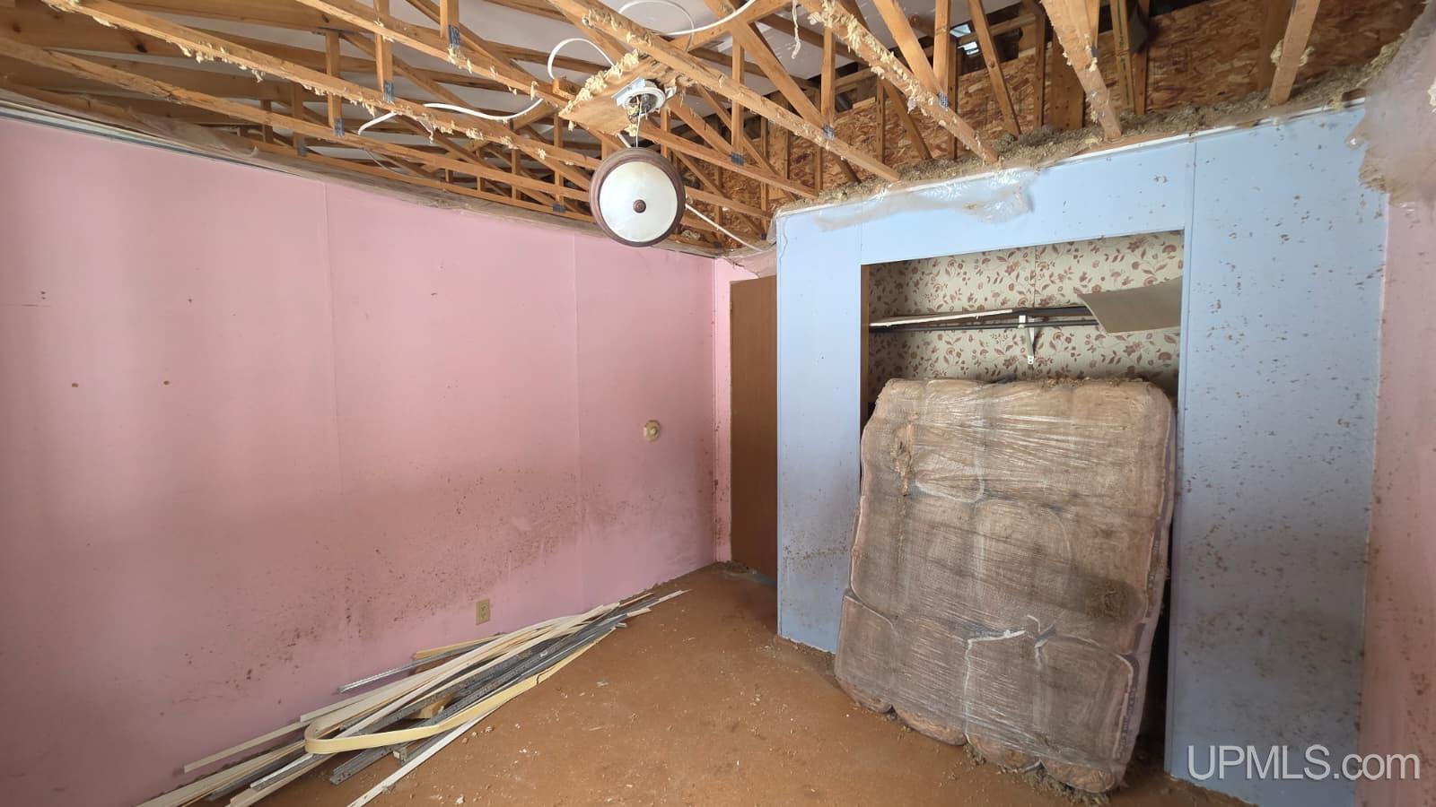 7122 Maple Grove Road Munising, MI 49862 - Photo 20 of 44