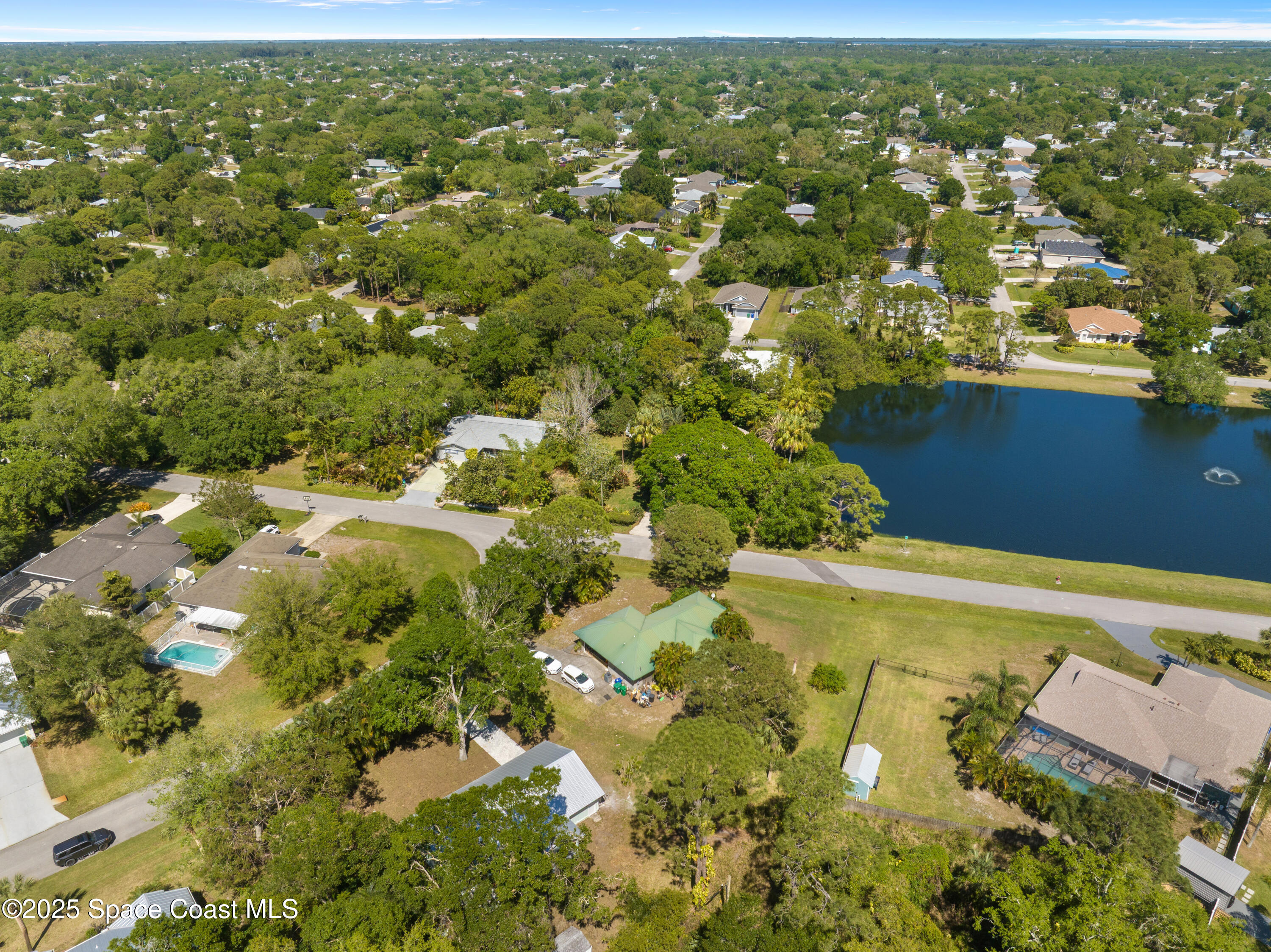 710 Belfast Terrace Sebastian, FL 32958 - Photo 12 of 35 DJI_20250321144751_0355_D