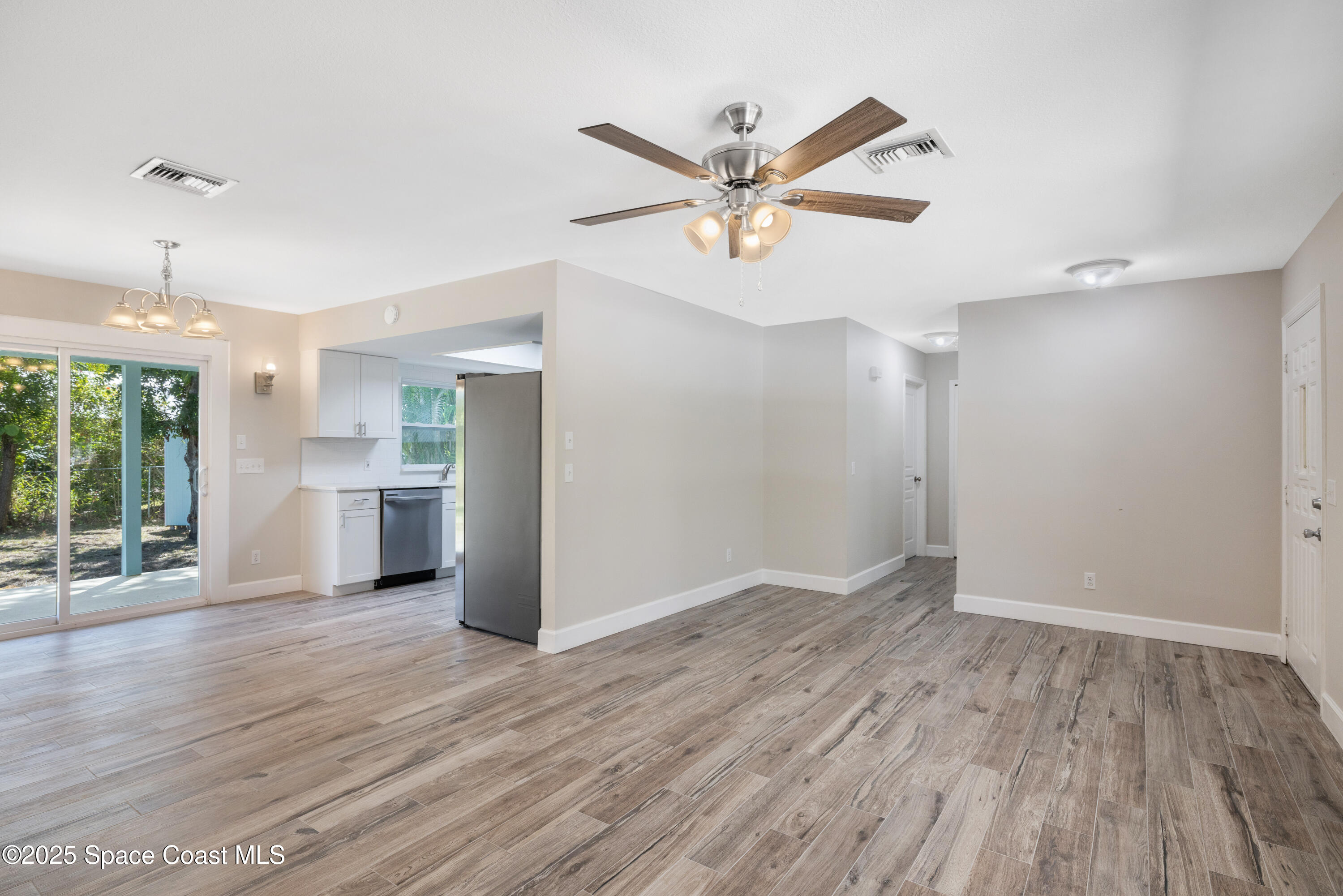 710 Belfast Terrace Sebastian, FL 32958 - Photo 16 of 35 0B2A0452