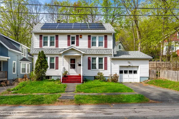 $269,000 | 11 Putnam Street, Brunswick, NY 12180
