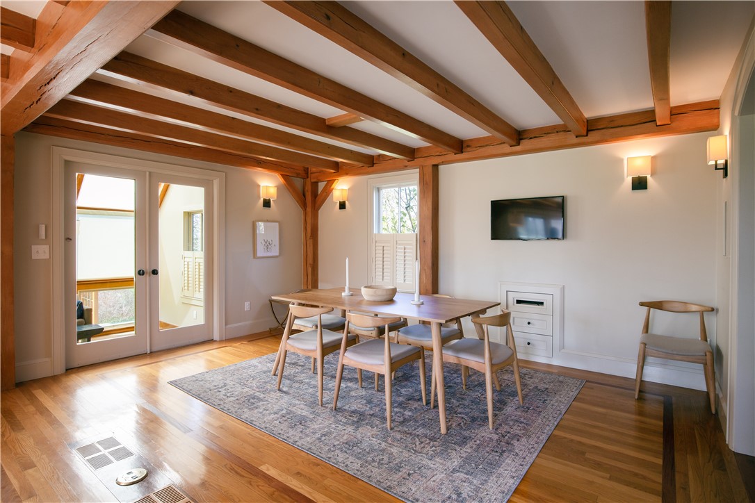 240 3rd Beach Road Middletown, RI 02842 - Photo 11 of 36