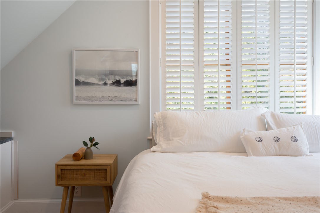 240 3rd Beach Road Middletown, RI 02842 - Photo 23 of 36