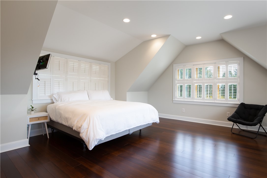 240 3rd Beach Road Middletown, RI 02842 - Photo 30 of 36