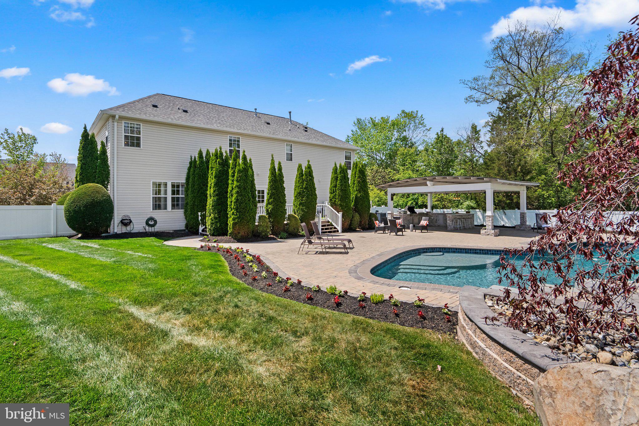 25884 Spring Farm Circle Chantilly, VA 20152 - Photo 38 of 47 Gallery Image 38