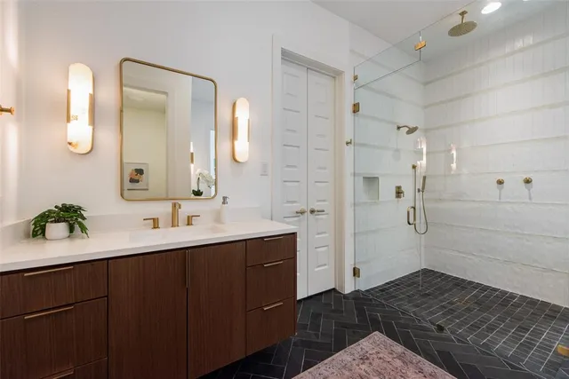 $12,000 | 6443 Kenwood Avenue, Dallas, TX 75214