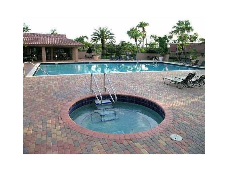 8171 Severn Drive, Unit D Boca Raton, FL 33433 - Photo 9 of 12 Hot Tub