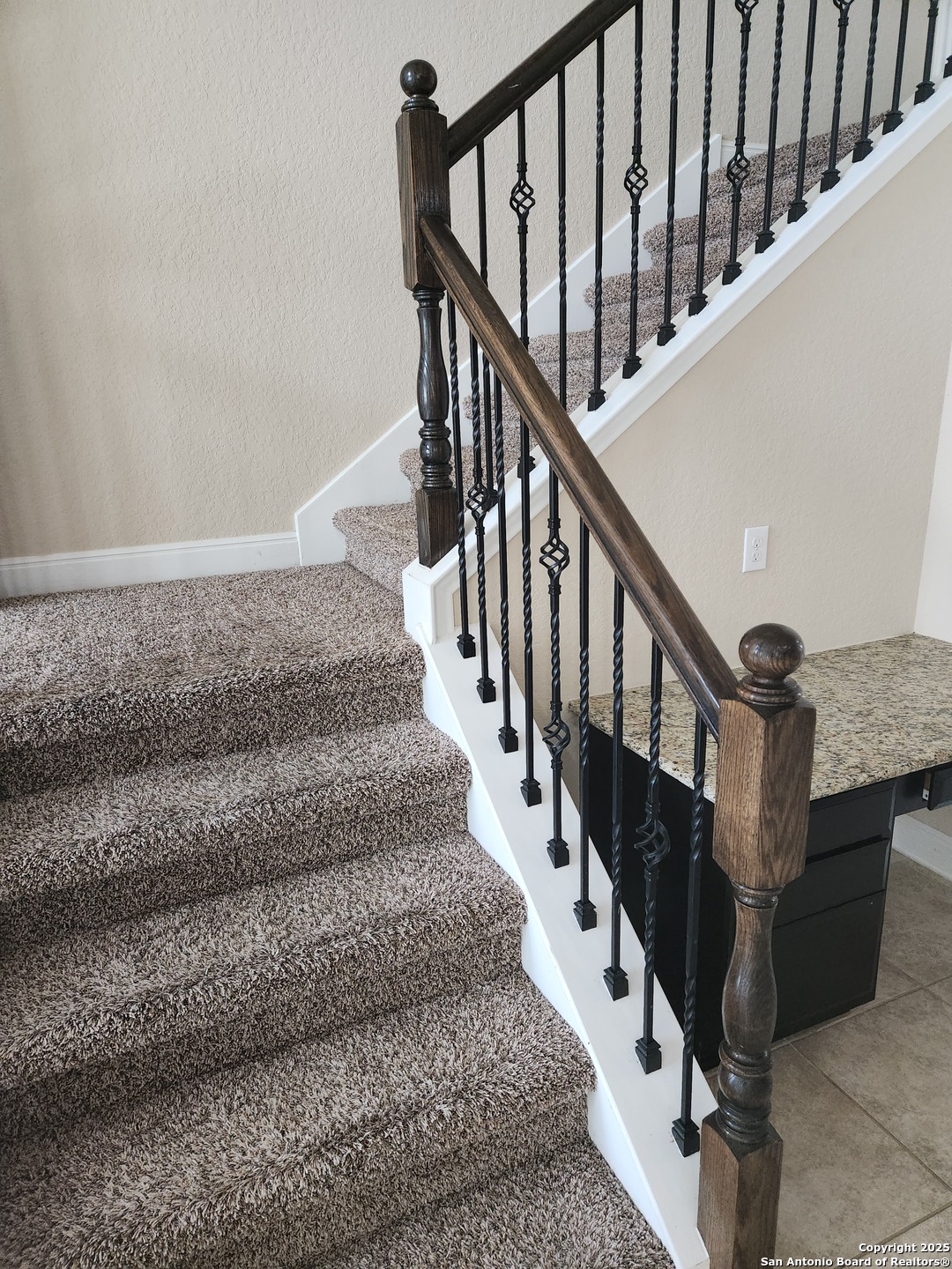 1806 Ayleth Avenue San Antonio, TX 78213 - Photo 6 of 16 a view of entryway