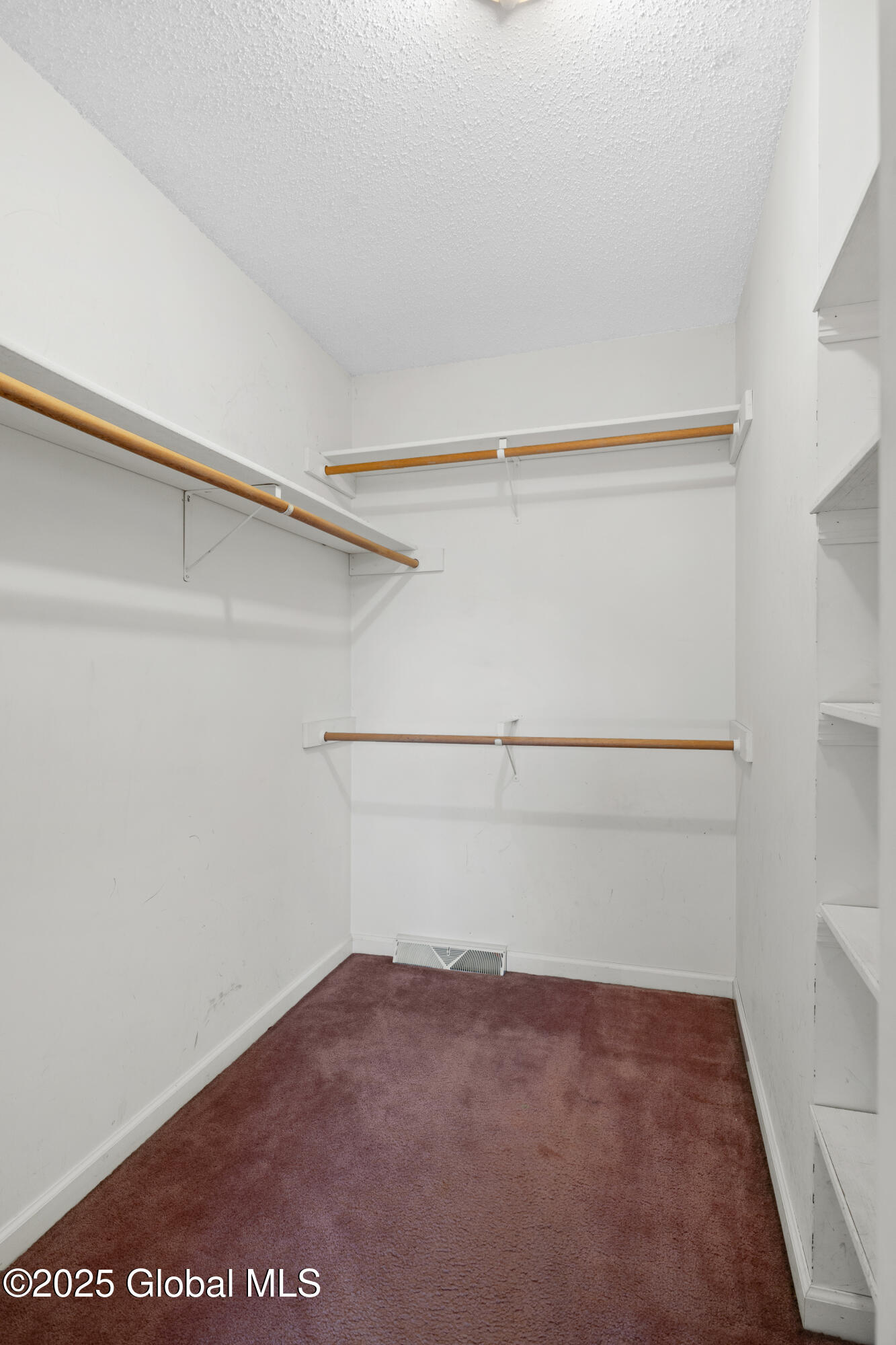 16 Bobwhite Drive Bethlehem, NY 12077 - Photo 20 of 37 1 (22)